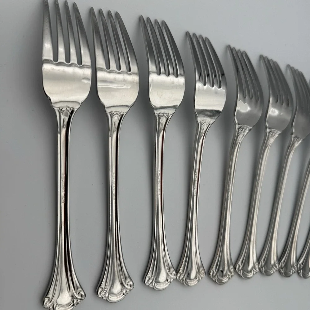 19 Piece Wallace RESPLENDENCE 18/10 Stainless‎ Flatware Fork Knife
